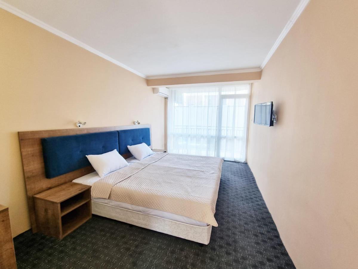 Hotel Azurro サニービーチ エクステリア 写真