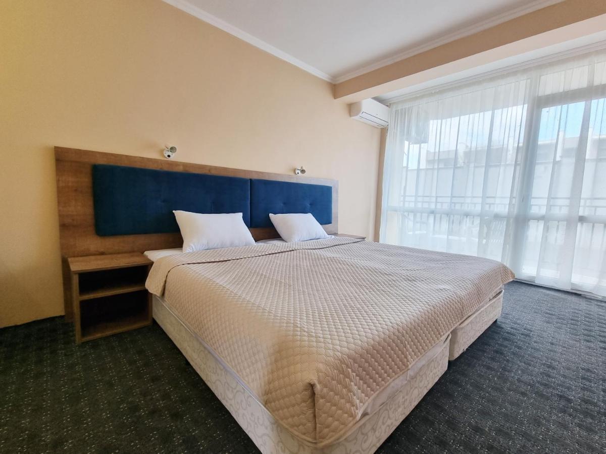 Hotel Azurro サニービーチ エクステリア 写真