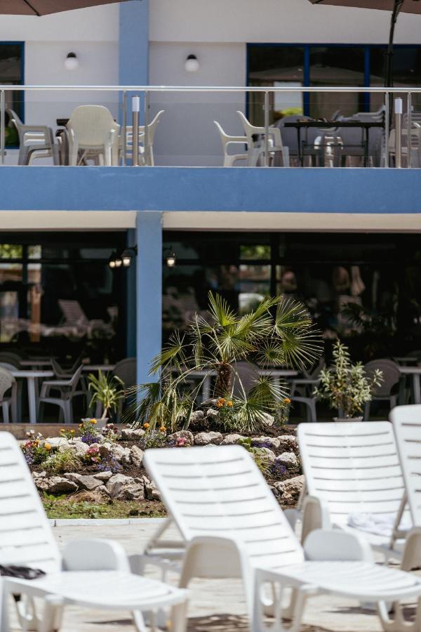 Hotel Azurro サニービーチ エクステリア 写真