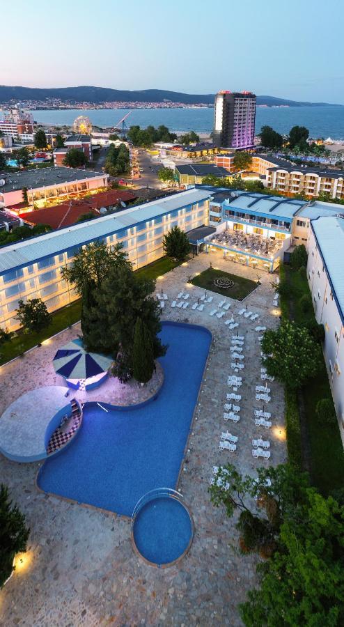Hotel Azurro サニービーチ エクステリア 写真